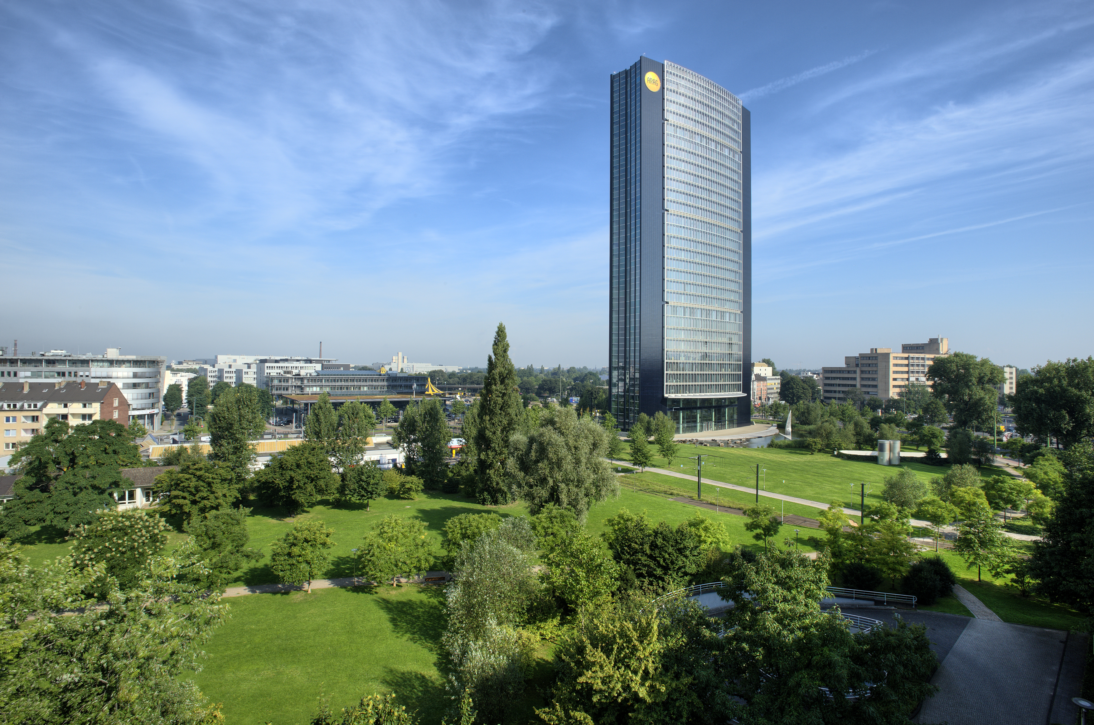 ARAG Tower und Umgebung