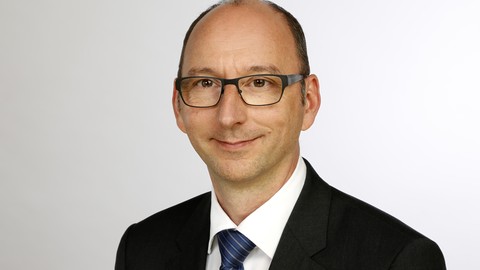 Hiscox erweitert Versicherungsleistungen für Professions und Consults