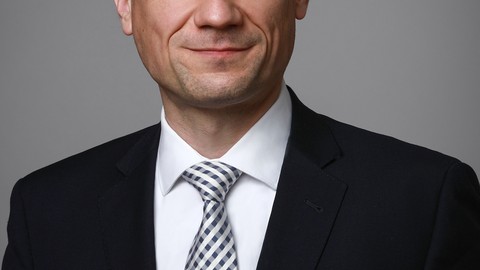Seit einem Jahr auf Erfolgskurs: Hauseigenes PHV-Deckungskonzept der PHÖNIX MAXPOOL Gruppe erobert den Markt – und das gleich tausendfach