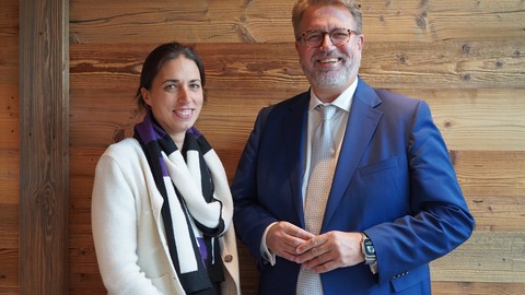 Dr. Annika Obermayer wird neue Leiterin des Geschäftsbereich Komposit bei der Bayerischen