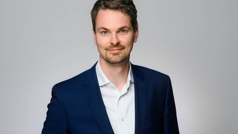 Vorstand der ADAC Versicherung AG: Marc Kottmann folgt auf Sascha Petzold