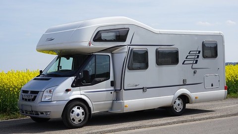 Mobiles Heim auf vier Rädern - ARAG Experten mit Tipps für Wohnmobil-Fans