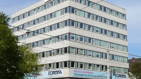 EUROPA Lebensversicherung: Paare sichern sich ab dem Valentinstag besonders günstig ab