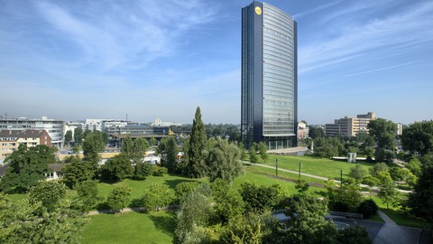 Acht Auszeichnungen für die ARAG beim Deutschen Versicherungs-Award 2025
