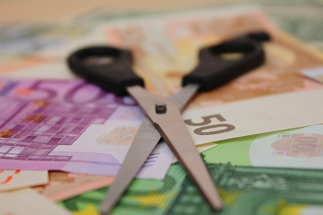 Wann Arbeitgeber den Lohn ihrer Mitarbeiter kürzen dürfen