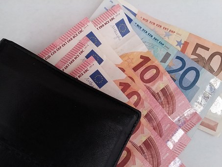 Versicherungen bezahlbar machen