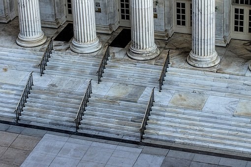 BGH - Allianz muss über Fehler in Verträgen informieren