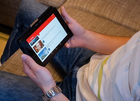 An diese Anbieter geben Versicherungsmakler ihr „Hausratgeschäft“