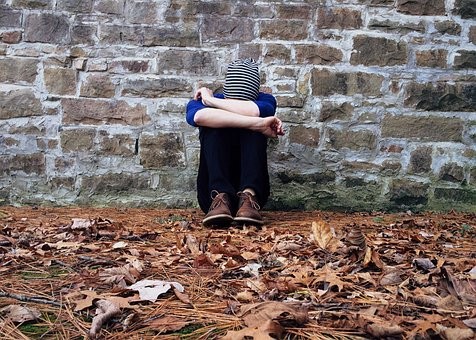 Versicherungsbetrug: Banden zertrümmern Knochen ihrer Opfer und stellen Straßenunfälle nach