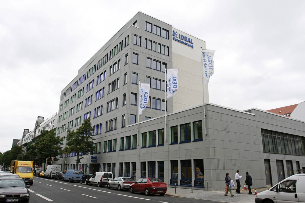IDEAL: Neuer Online-Auftritt für „UniversalLife“